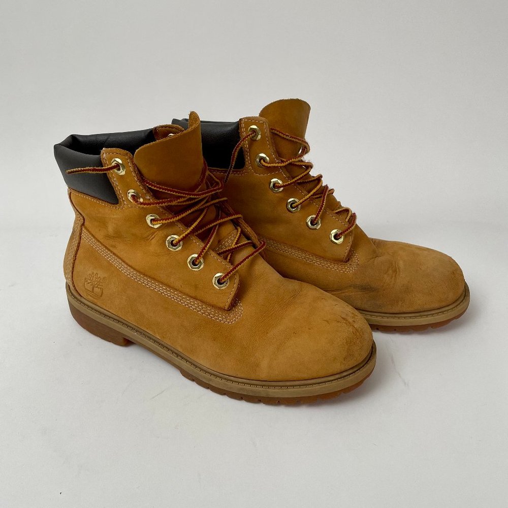 Timberland Premium 6 Inch Boots, Size Women's 7.5/Men's 5.5